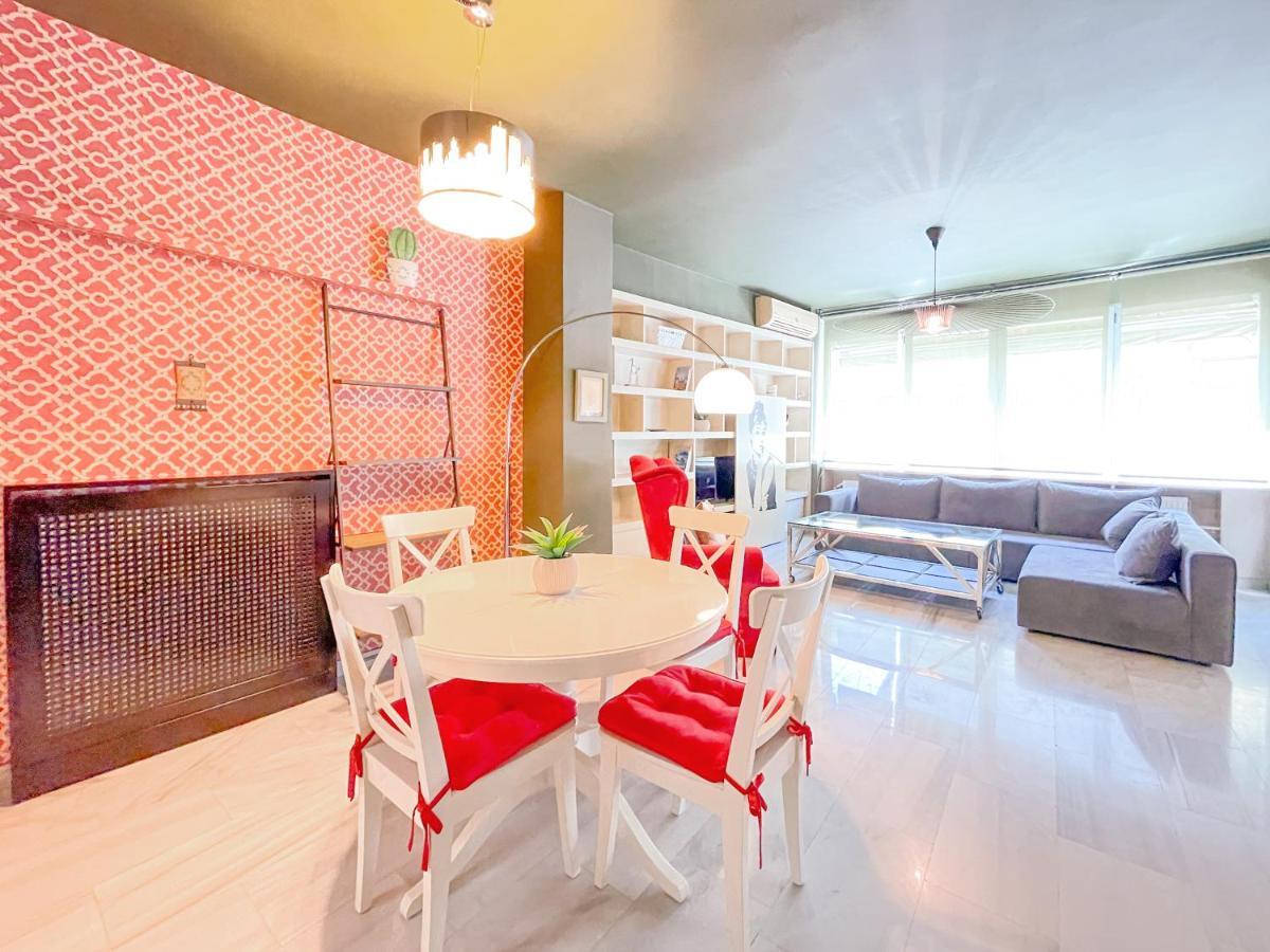 Loft 1 Bedroom Apartment In The Heart Of เอเธนส์ ภายนอก รูปภาพ