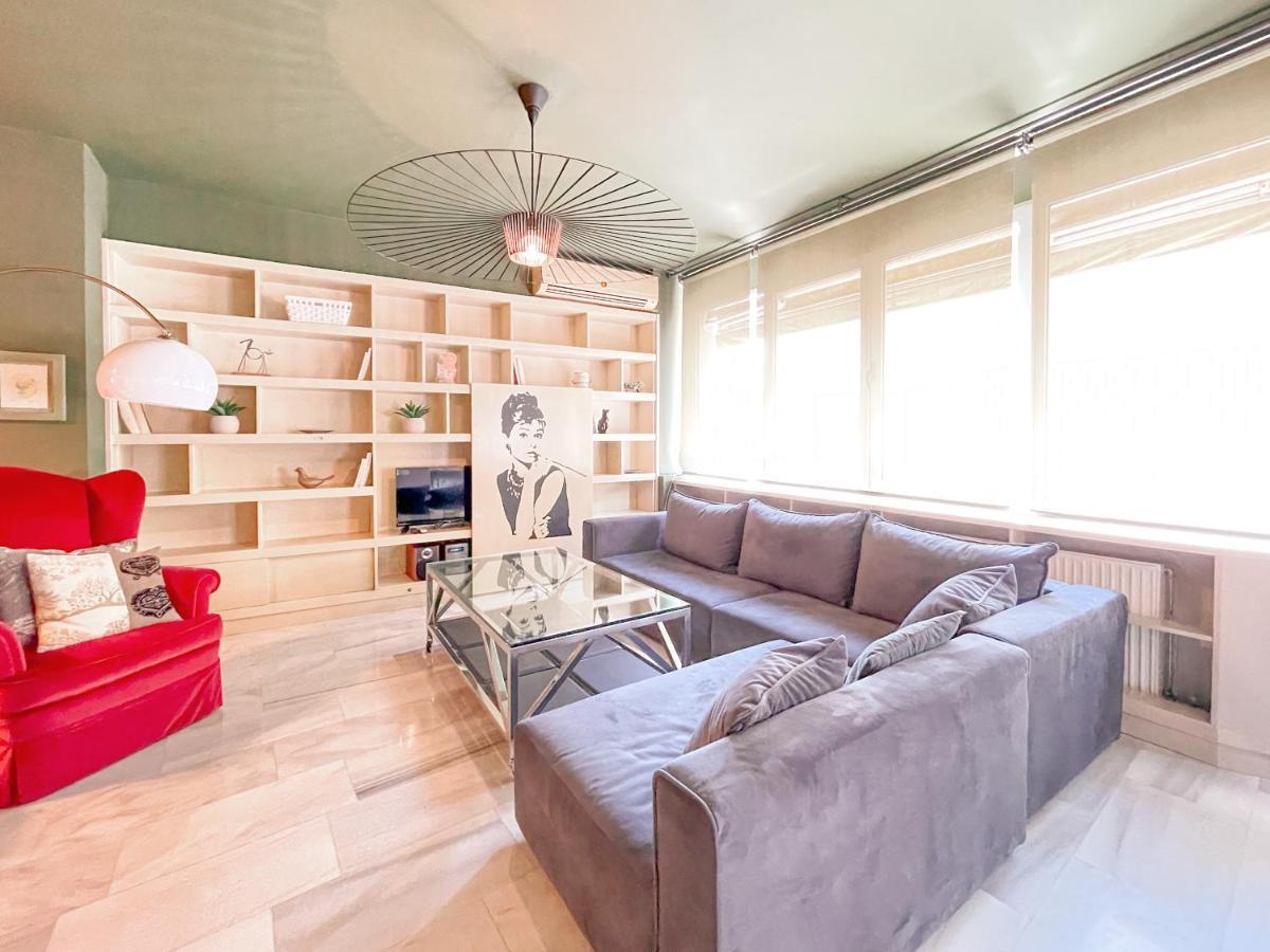 Loft 1 Bedroom Apartment In The Heart Of เอเธนส์ ภายนอก รูปภาพ